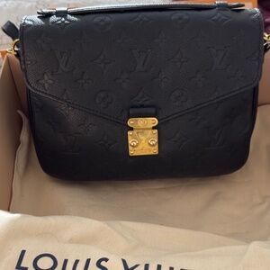 Louis Vuitton Pochette Métis Cross body (Authentic) M41487